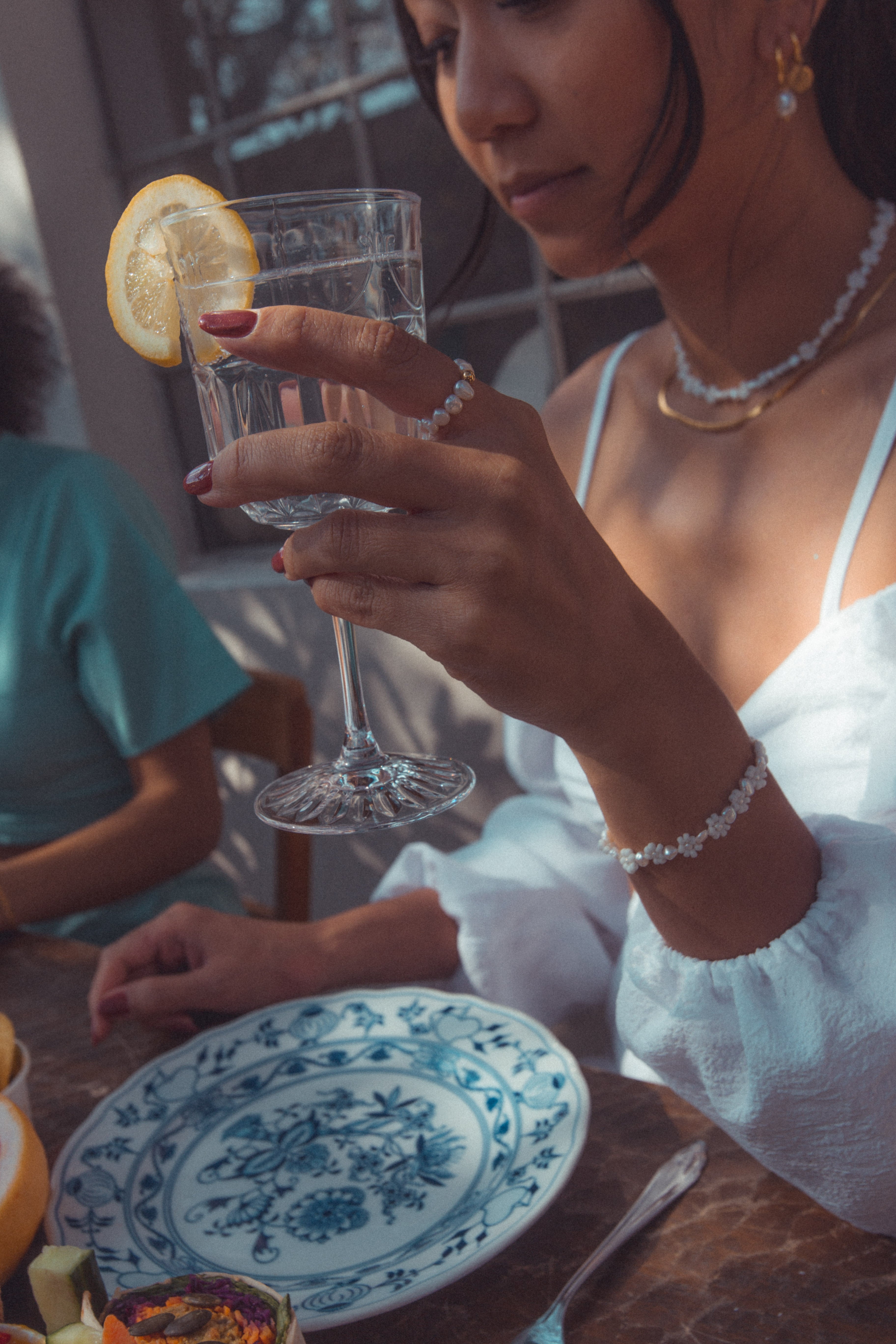 White Daisy Bracelet - caliorjewelry
